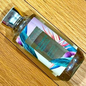 NWT Bath & Body Works Bahamas Passion Fruit & Banana Flower Body Wash